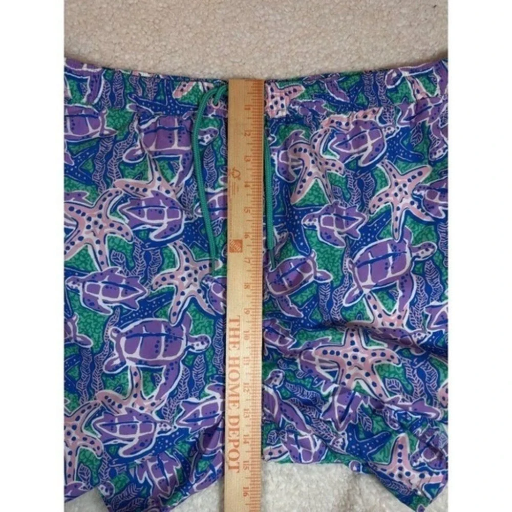Vineyard Vines Swim Trunks Shorts Mens XL TG Turtle Starfish Print